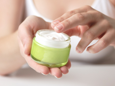 Come fare una crema viso all'acqua di rose e glicerina