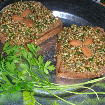 Come fare i crostini alle mandorle