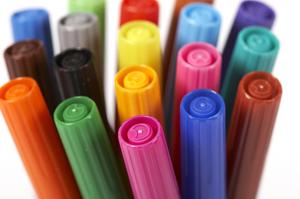 Come rimuovere le macchie degli evidenziatori dal tappeto