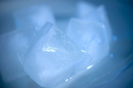Perché la pelle diventa rossa quando ci si mette del ghiaccio?