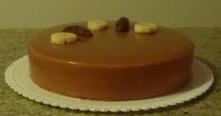 Come cucinare sui dolci una tela di ragno con la glassa