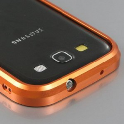 Le copertine arancioni dei Samsung Galaxy S3