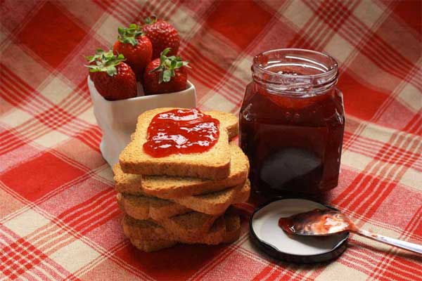 Quando raccogliere fragole vaso per marmellata