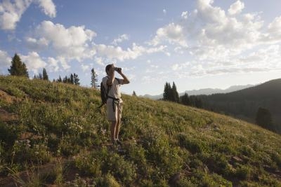 Cosa mettere in valigia per la montagna in estate