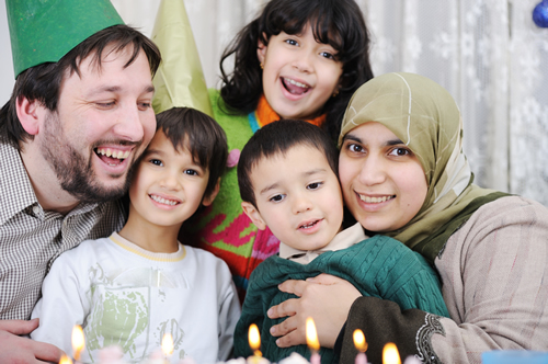 La vita quotidiana di un uomo musulmano (tra famiglia, lavoro e preghiera)