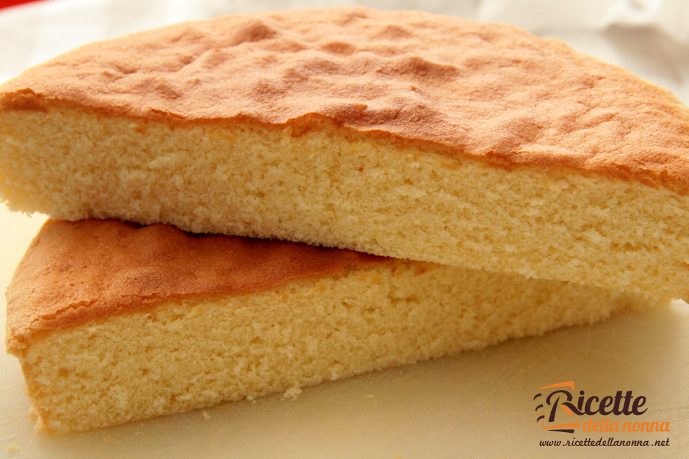 Come tagliare il pan di spagna