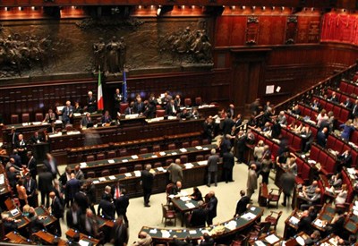 Rinvio voto legge sull’omofobia