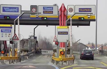 Cosa succede se non si paga il casello autostradale