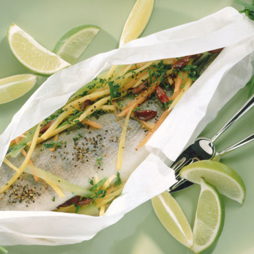 Come cuocere il pesce in carta da forno