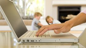 LAVORO DA CASA PER GENITORI INDAFFARATI