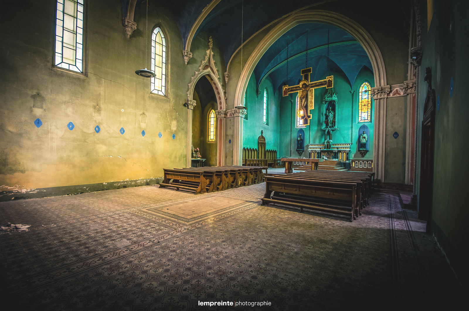 chiesa blu