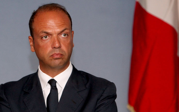 Il Ministro dell'Interno Angelino Alfano durante una conferenza Il Ministro dell'Interno Angelino Alfano durante una conferenza