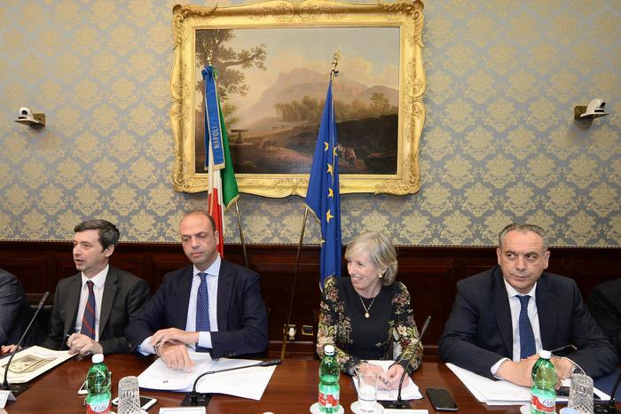 Angelino Alfano a Napoli Angelino Alfano a Napoli