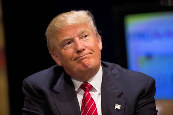 Donald Trump durante una conferenza della sua campagna politica in Iowa Donald Trump durante una conferenza della sua campagna politica in Iowa