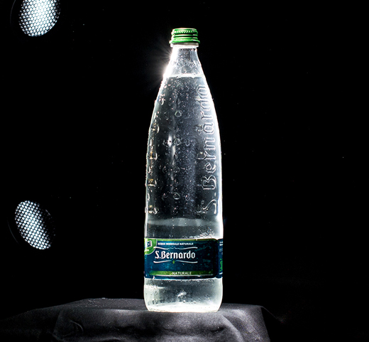 Quanto pesa un litro di acqua Quanto pesa un litro di acqua