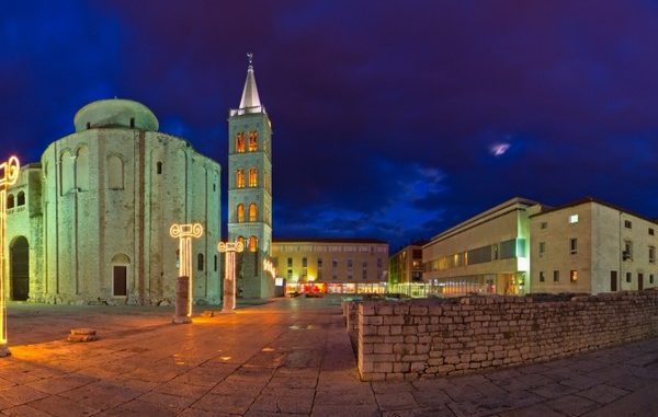 50499-evening-in-town-_Zadar