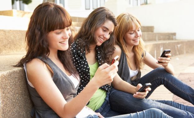 8 SEGRETI DI WHATSAPP 8 SEGRETI DI WHATSAPP