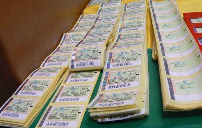 Come riconoscere le marche da bollo false Come riconoscere le marche da bollo false