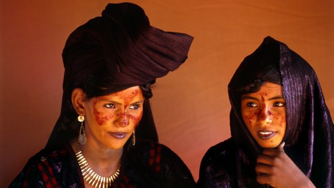 Donne Tuareg: le regine del Sahara Donne Tuareg: le regine del Sahara