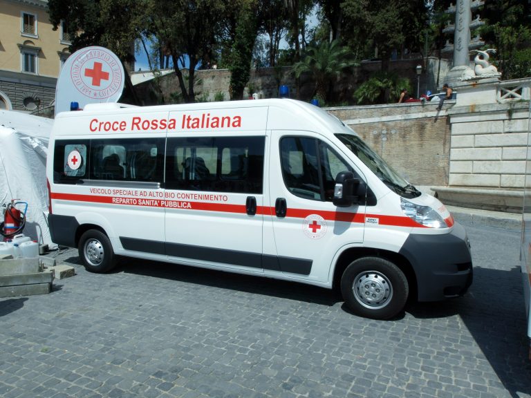 croce rossa italiana croce rossa italiana