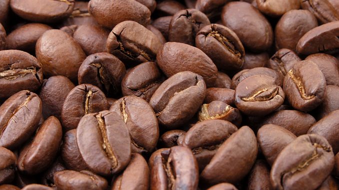 Roasted_coffee_beans