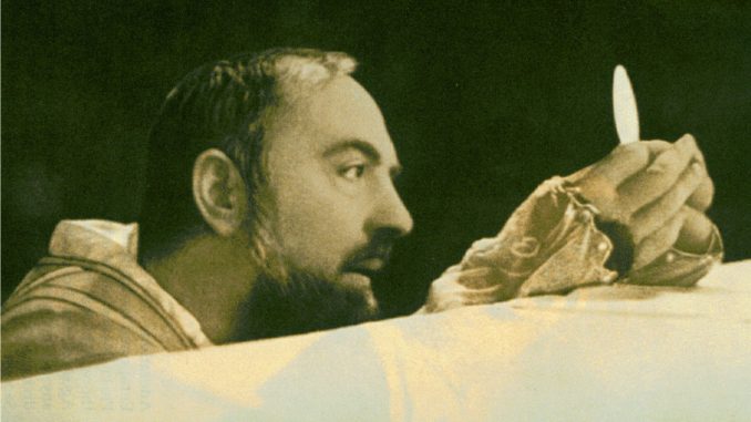Testo preghiera Padre Pio per trovare anima gemella Testo preghiera Padre Pio per trovare anima gemella