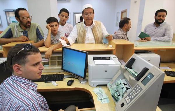 Three banks opened in Tripoli
