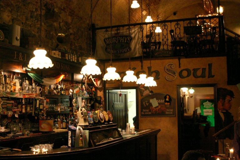 bar