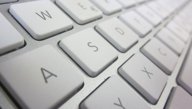 Quali sono i segni per dito medio tastiera Quali sono i segni per dito medio tastiera