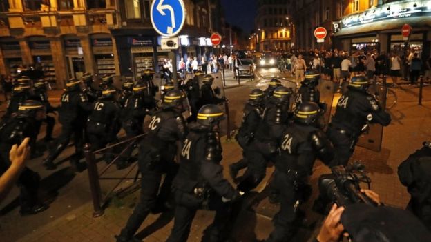 lille scontri fra tifosi lille scontri fra tifosi