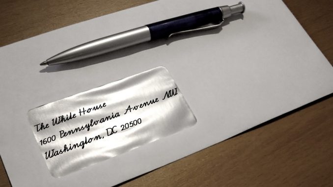 Come scrivere mittente e destinatario su raccomandata Come scrivere mittente e destinatario su raccomandata