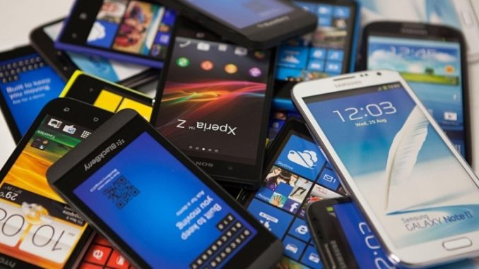 Alcuni degli Smartphone più diffusi e che, secondo Gartner, verranno presto dimenticati Alcuni degli Smartphone più diffusi e che, secondo Gartner, verranno presto dimenticati