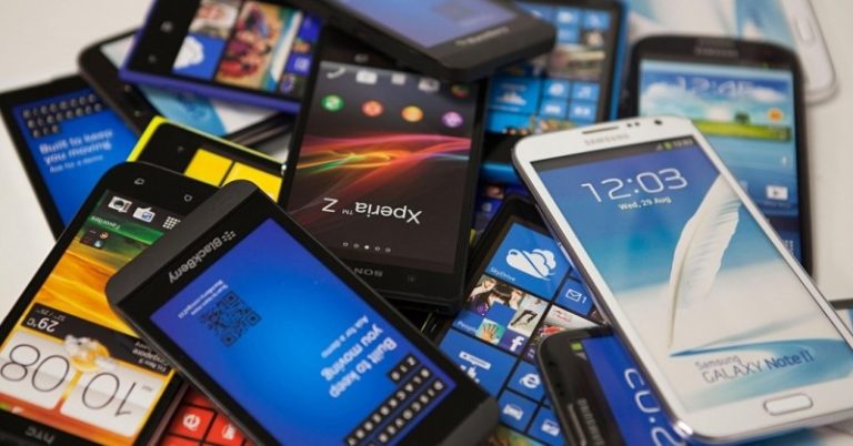 Alcuni degli Smartphone più diffusi e che, secondo Gartner, verranno presto dimenticati Alcuni degli Smartphone più diffusi e che, secondo Gartner, verranno presto dimenticati