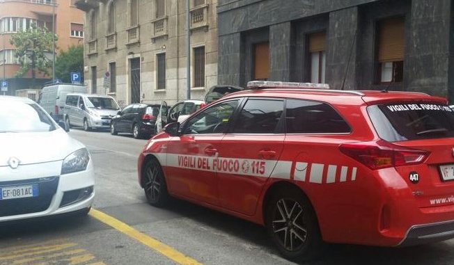 pacco esplosivo pacco esplosivo