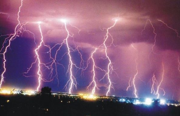 tempesta di fulmini