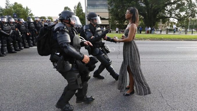 Donna afroamericana Donna afroamericana