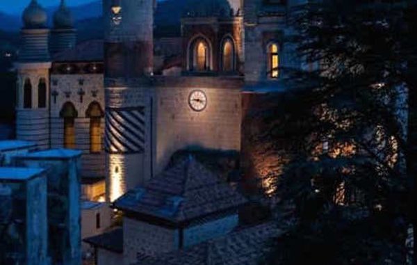 Stanze della meraviglia. Esotismo fantastico incanto nella Rocca Mattei.