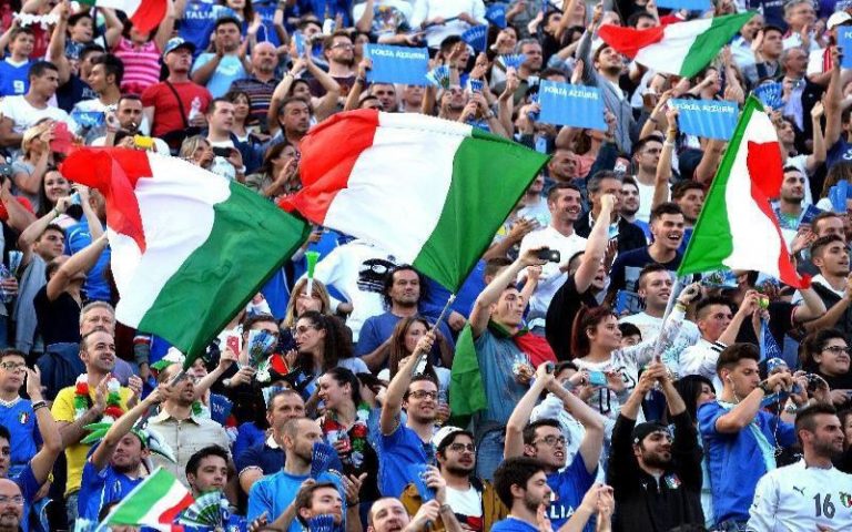 http://www.notizie.it/wp-content/uploads/2016/07/anche-i-non-super-tifosi-seguono-il-calcio.jpg http://www.notizie.it/wp-content/uploads/2016/07/anche-i-non-super-tifosi-seguono-il-calcio.jpg