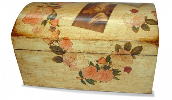 decoupage su legno: come farlo se laccato o grezzo decoupage su legno: come farlo se laccato o grezzo