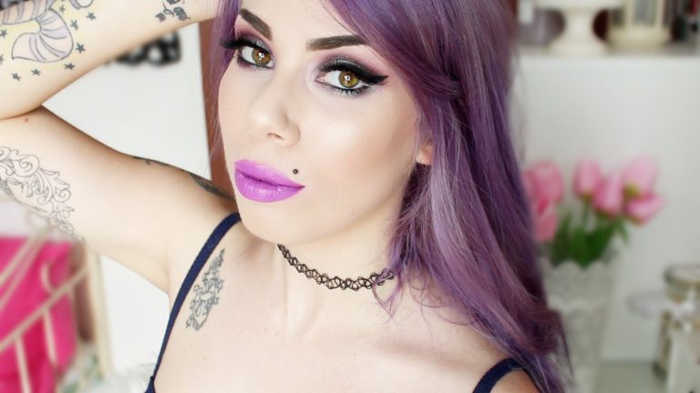 A chi stanno bene i capelli smokey lilac A chi stanno bene i capelli smokey lilac