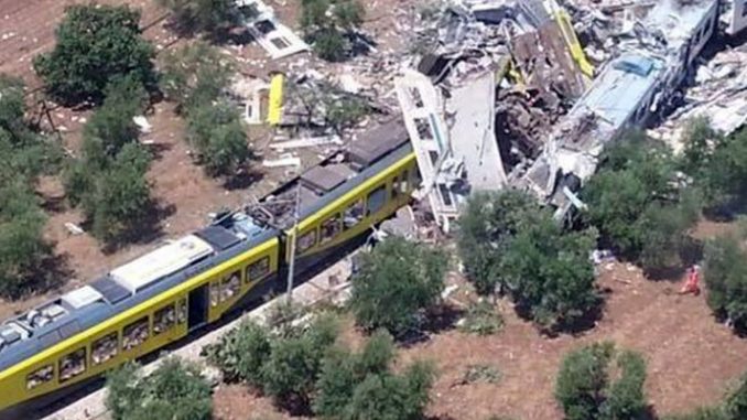 scontro fra treni in puglia scontro fra treni in puglia