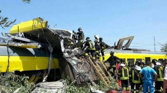 Scontro treni in Puglia