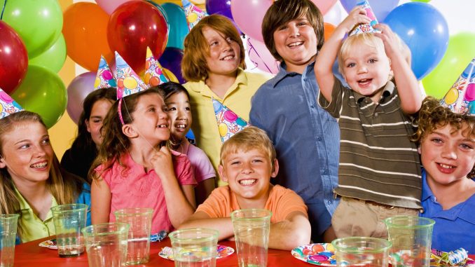 Come organizzare velocemente un party di fine estate per bambini Come organizzare velocemente un party di fine estate per bambini
