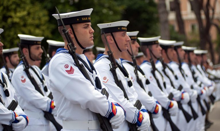 Bando alla Marina Militare per 1980 volontari Bando alla Marina Militare per 1980 volontari