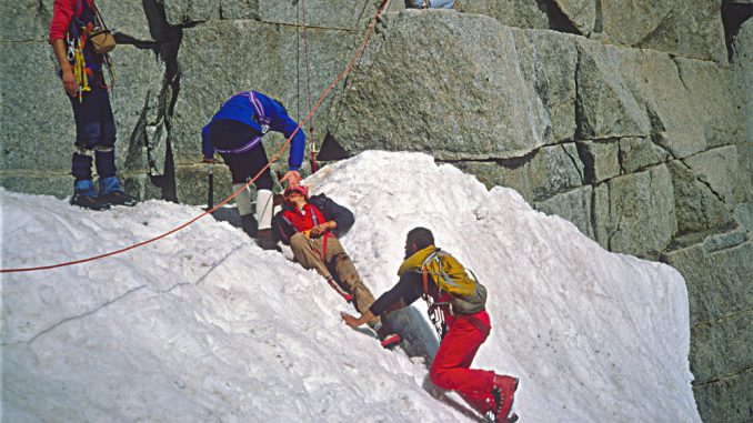 Il bilancio delle vittime della montagna si aggrava e sale a 30 Il bilancio delle vittime della montagna si aggrava e sale a 30