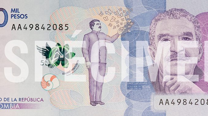 La Colombia onora Gabriel Garcia Marquez con una banconota con la sua effigie La Colombia onora Gabriel Garcia Marquez con una banconota con la sua effigie