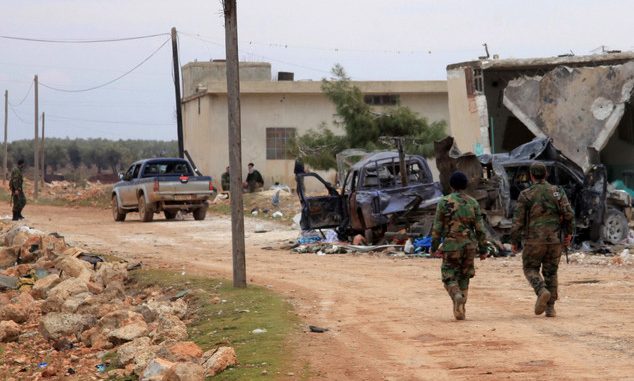 Liberati 2000 civili ostaggi dell'Isis a Mambij Liberati 2000 civili ostaggi dell'Isis a Mambij