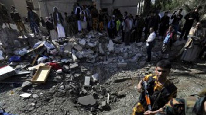 Ospedale bombardato nello Yemen, 11 morti Ospedale bombardato nello Yemen, 11 morti