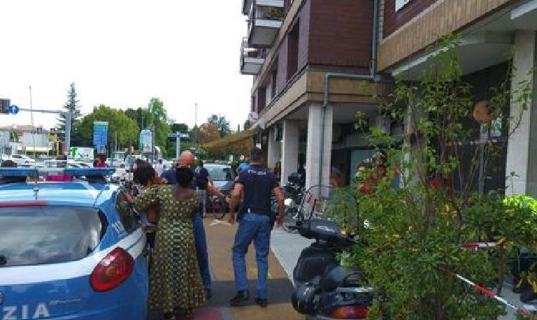 Treviso - Cade dalla finestra del terzo piano grave bimbo