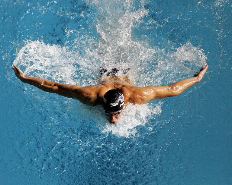 Nuoto: uno dei migliori sport per un fisico muscoloso e definito Nuoto: uno dei migliori sport per un fisico muscoloso e definito